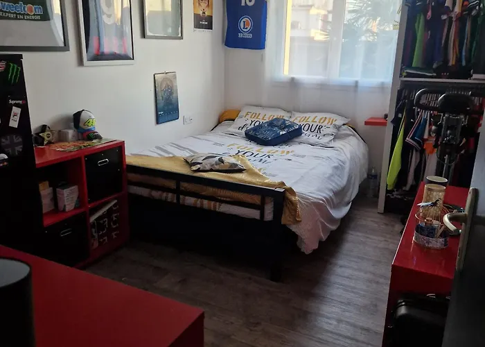 Couette-café Circuit 24h 900m Du Virage De